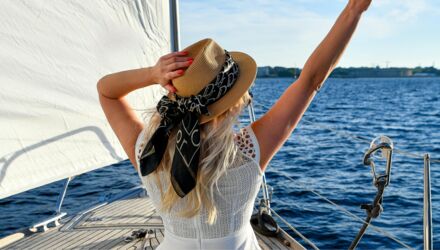 Superyachten am Port Hercule während der Monaco Yacht Show 2026 in Monaco