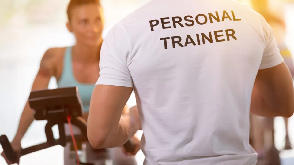 Personal trainer a Monaco: sessione di allenamento personalizzato di fronte al mare